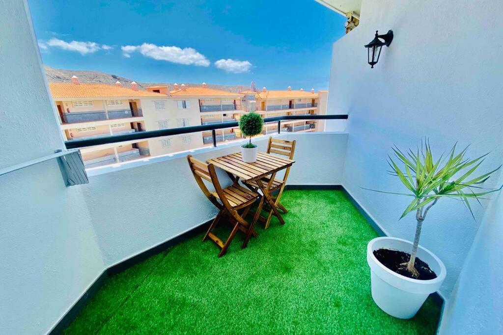 Vacation Home Studio Los Cristianos Arona  Bagian luar foto
